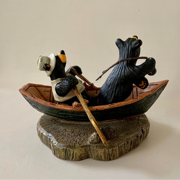 Bearfoots “Catch of the  Day” figurine - Picture 4 of 13